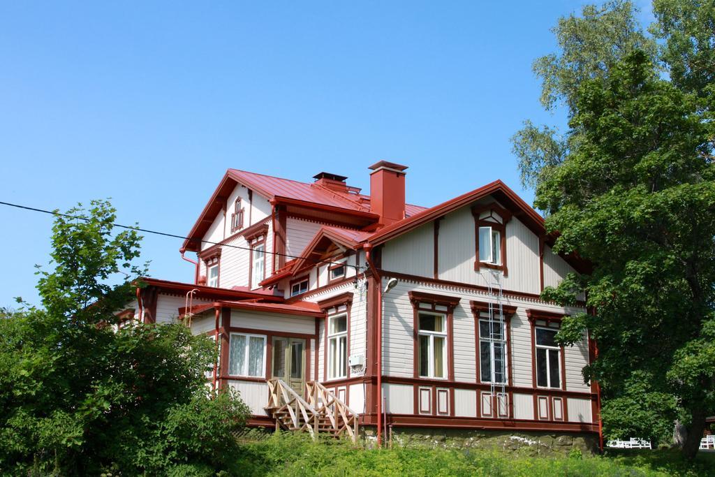 Löydön Kartano Hotell Ristiina Exteriör bild